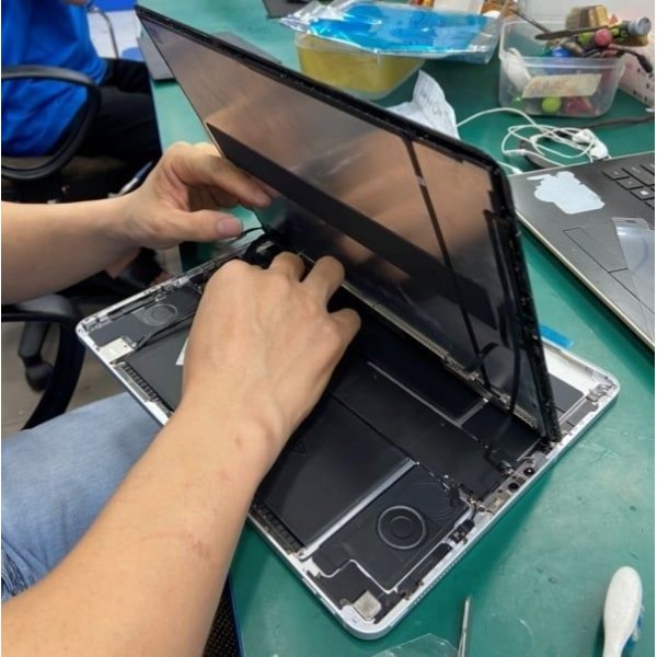 Dịch vụ thay màn hình laptop Quận 5