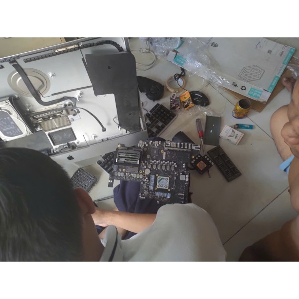 Dịch vụ thay màn hình laptop Quận 5